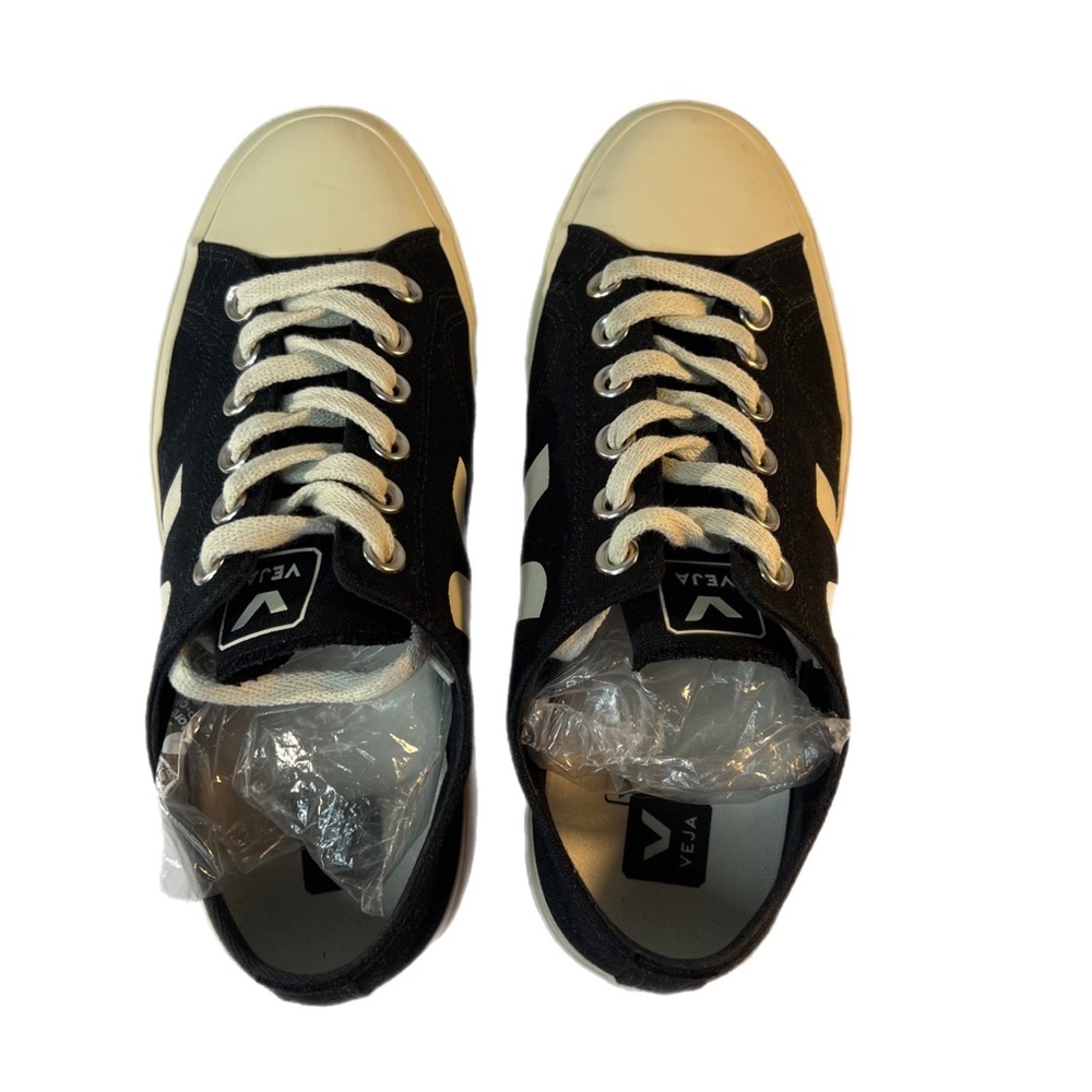 EUC 135$ Veja Wata II Organic Cotton Black/Cream Logo Sneakers 8 Euto 39 - Picture 7 of 16